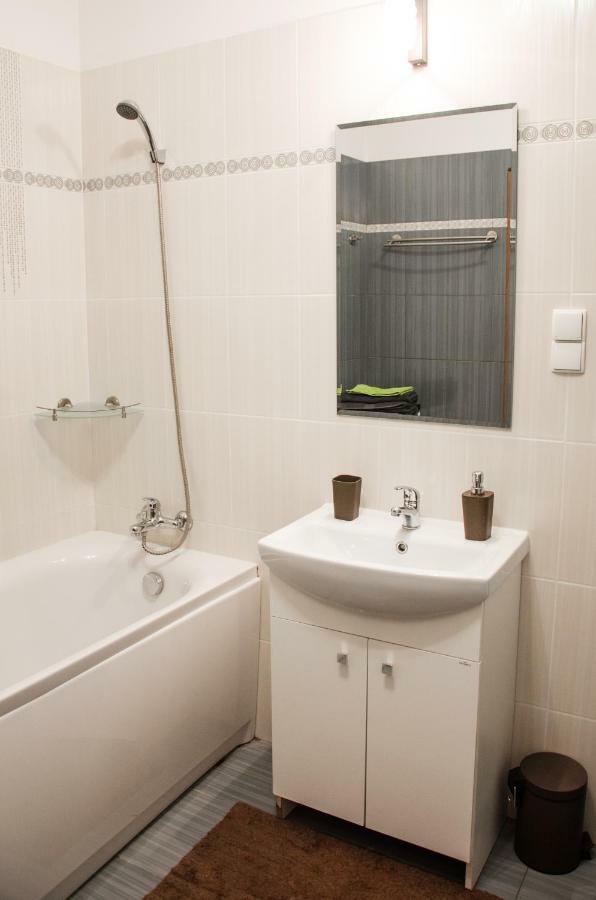 Apartament Centrum Gieldowa وارسو المظهر الخارجي الصورة